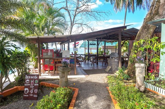 Cabinas Y Restaurante Mata Limón